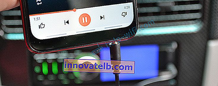 Sådan overføres musik fra smartphone via AUX i bilen