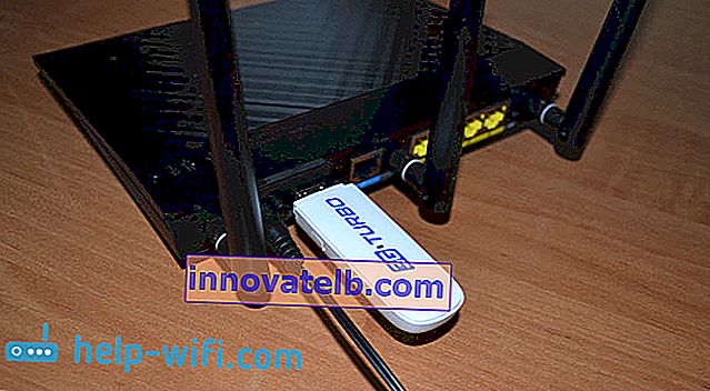 Foto: tilslutning af et 3G USB-modem til en Asus-router